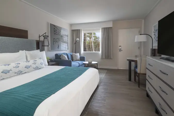 Image for room KSV - sanibelislandbeachresort_king_standard view_room.webp